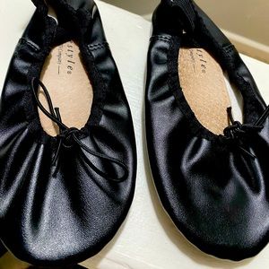 Dansking Freestyle black ballet slippers girls size 1